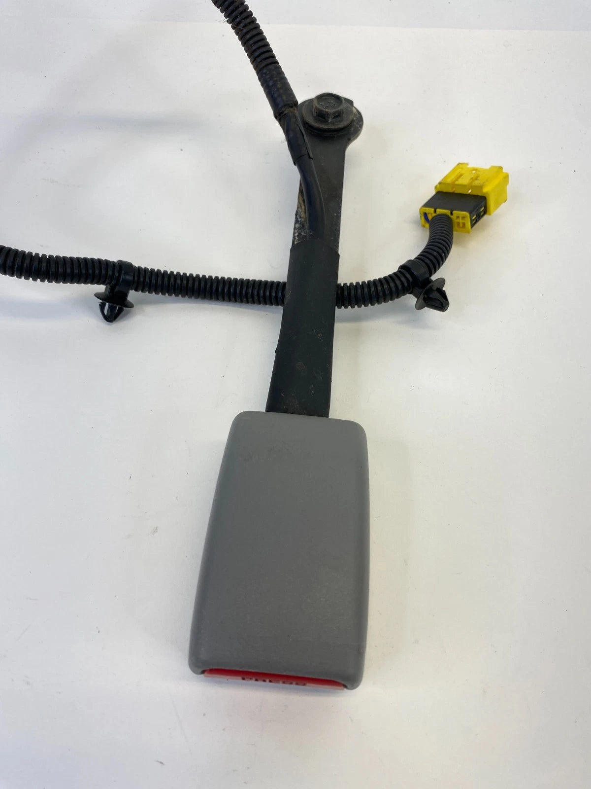 2006-2010 KIA OPTIMA FRONT LEFT DRIVER SIDE SEAT BELT BUCKLE ASSY OEM