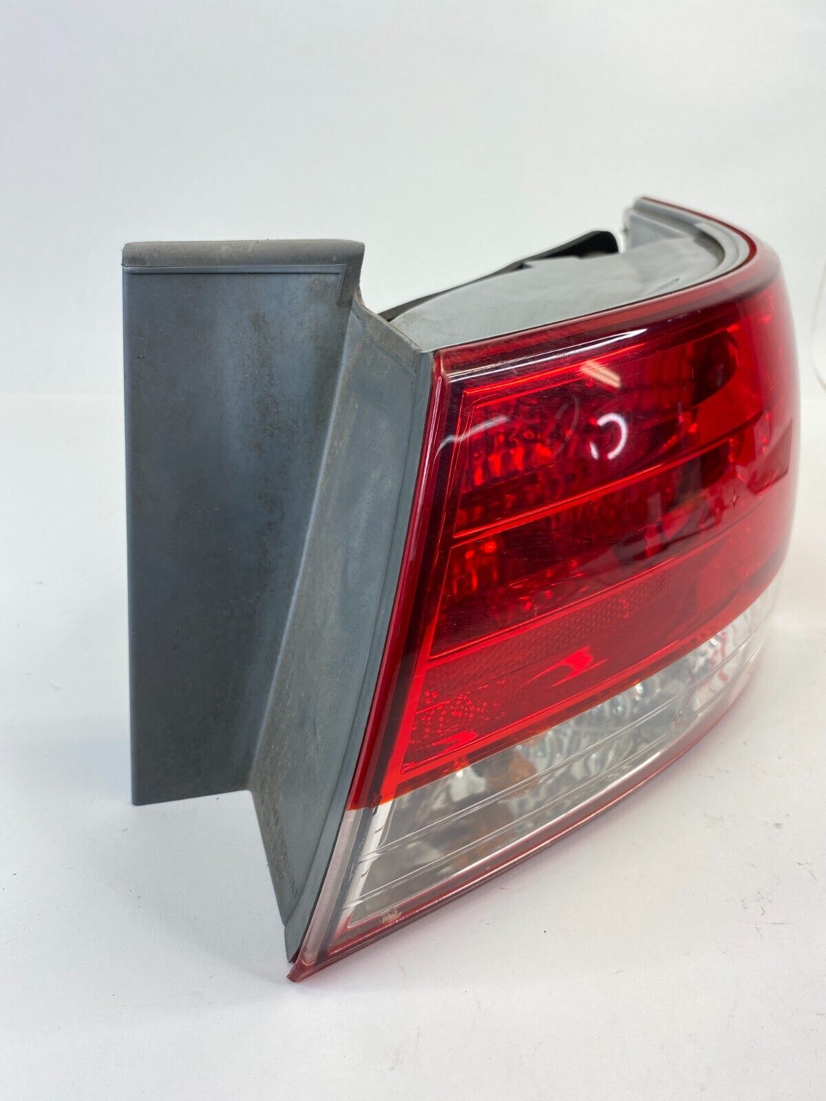 06 07 Hyundai Sonata Rear Right Passenger Side Outer Tail Light Taillight Lamp