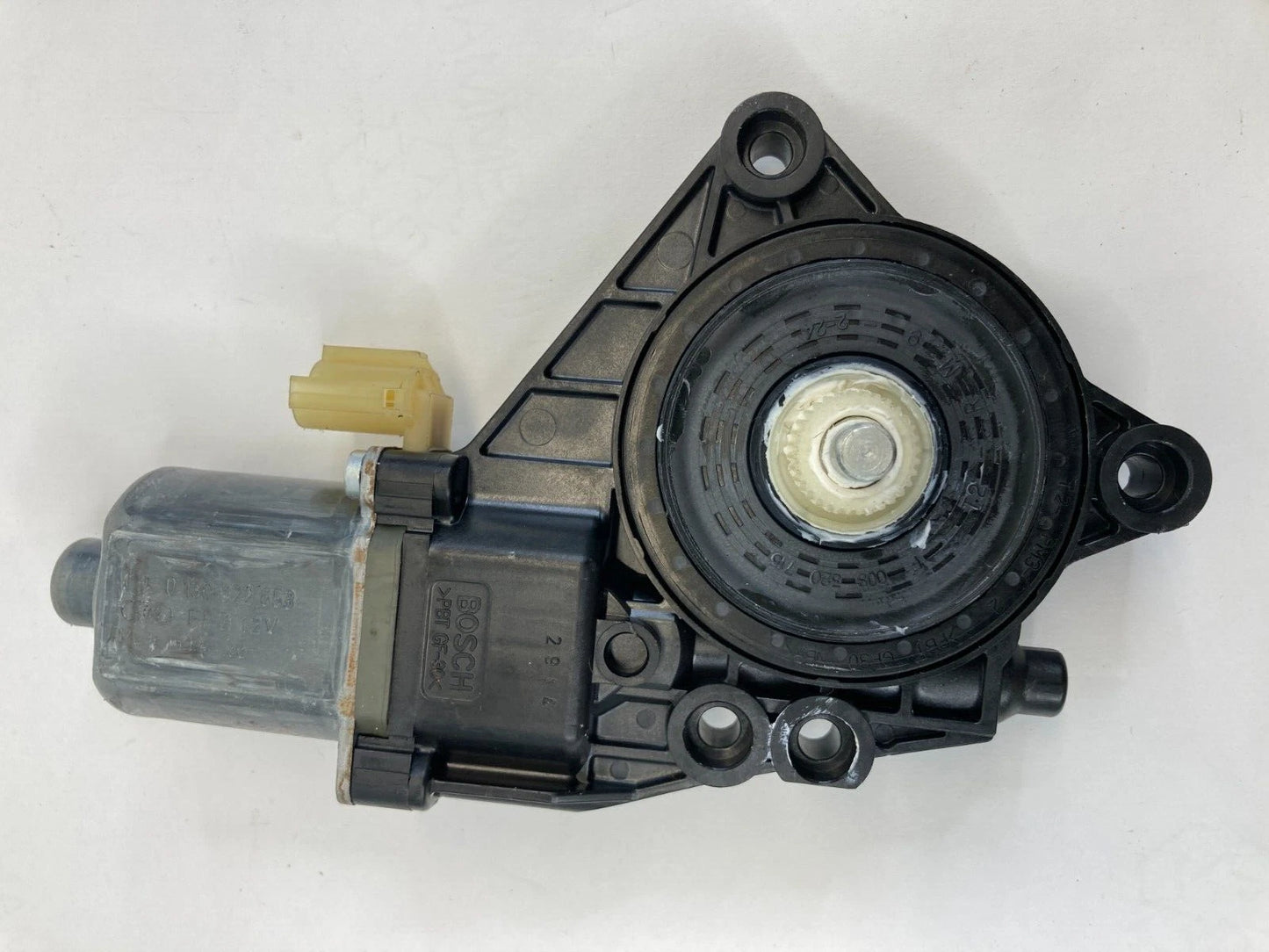 2011-2014 HYUNDAI SONATA SEDAN REAR RIGHT SIDE DOOR WINDOW MOTOR 83460-3Q001 OEM