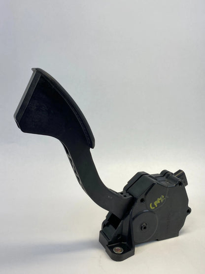 10-15 TOYOTA PRIUS GAS ACCELERATOR PEDAL THROTTLE PEDAL W/SENSOR 78110-12050 OEM