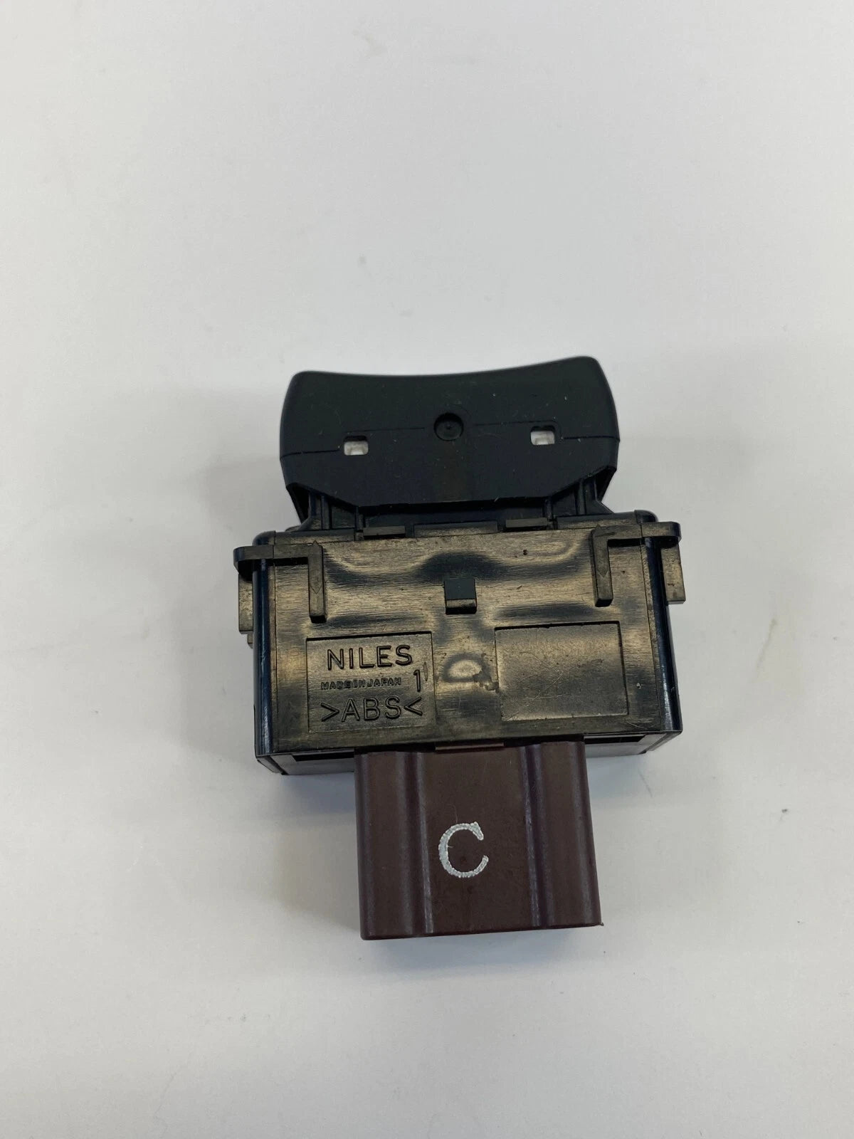 2010-2014 SUBARU LEGACY OUTBACK FRONT RIGHT SIDE SEAT HEATED CONTROL SWITCH OEM