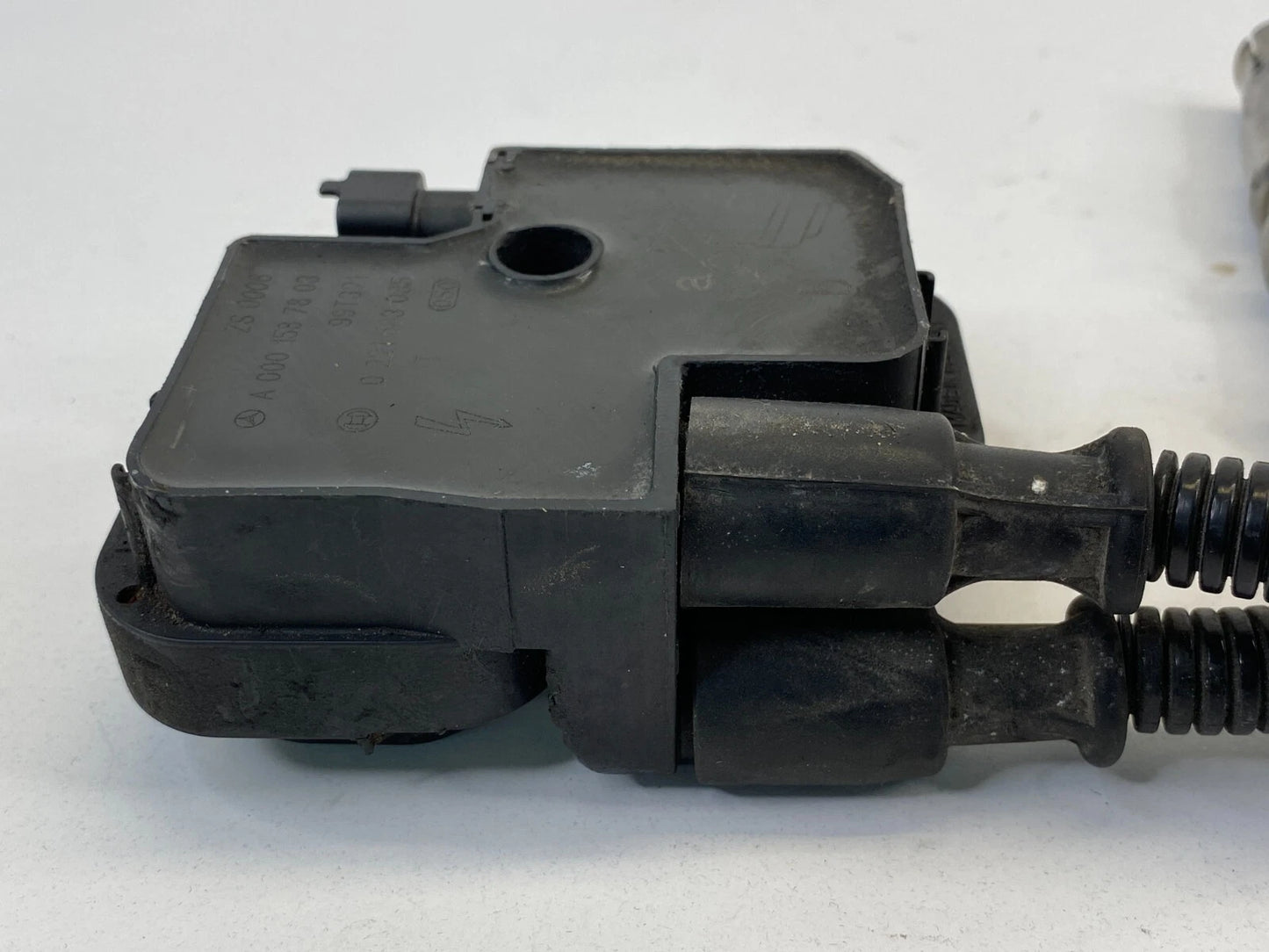 00-06 MERCEDES-BENZ S 500 5.0L ENGINE IGNITION IGNITOR COIL 0001587803 OEM