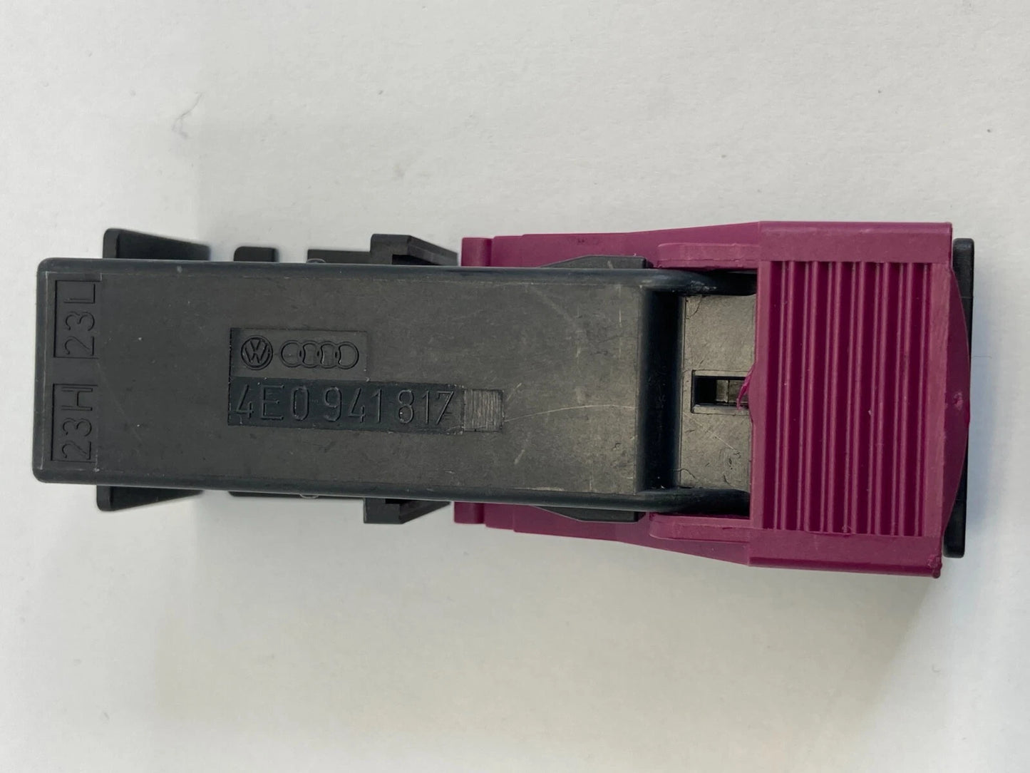 2006-2011 AUDI A6 3.2L FUSE BOX RELAY CONNECTOR CONTACT PIN PLUG 4E0-941-817 OEM