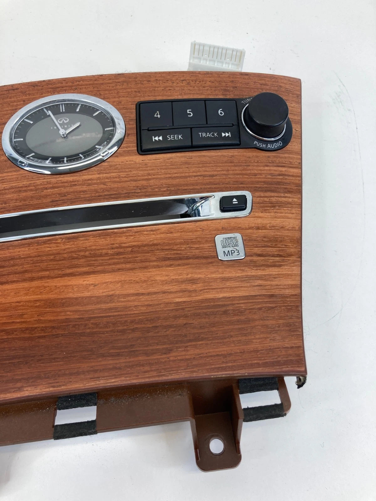 2006 2007 INFINITI M35 RADIO AUDIO CONTROL CENTER PANEL W/ CLOCK 68260-EH100 OEM