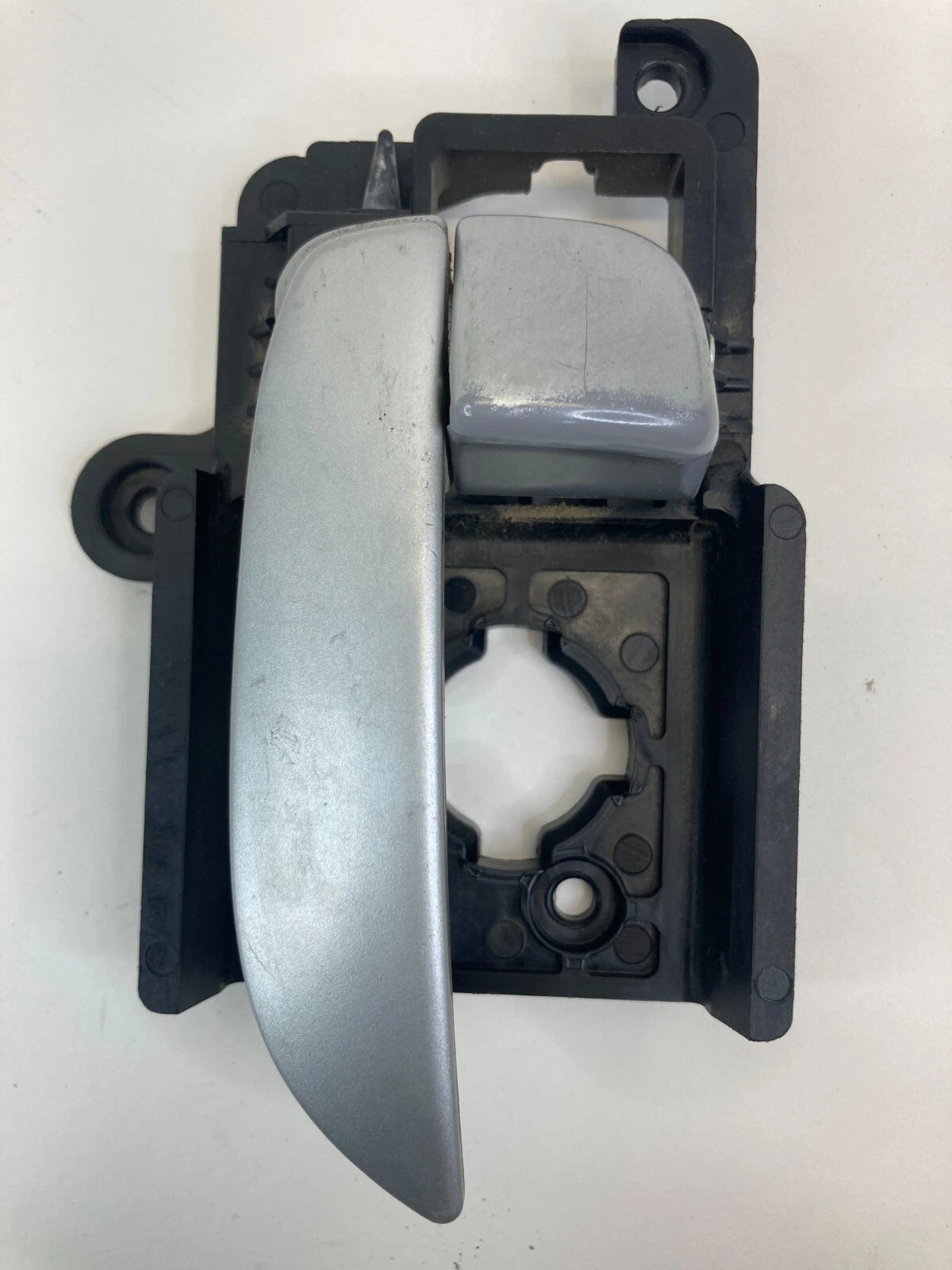 2007-2009 HYUNDAI ELANTRA SEDAN FRONT LEFT DOOR INTERIOR HANDLE 82613-HD000 OEM
