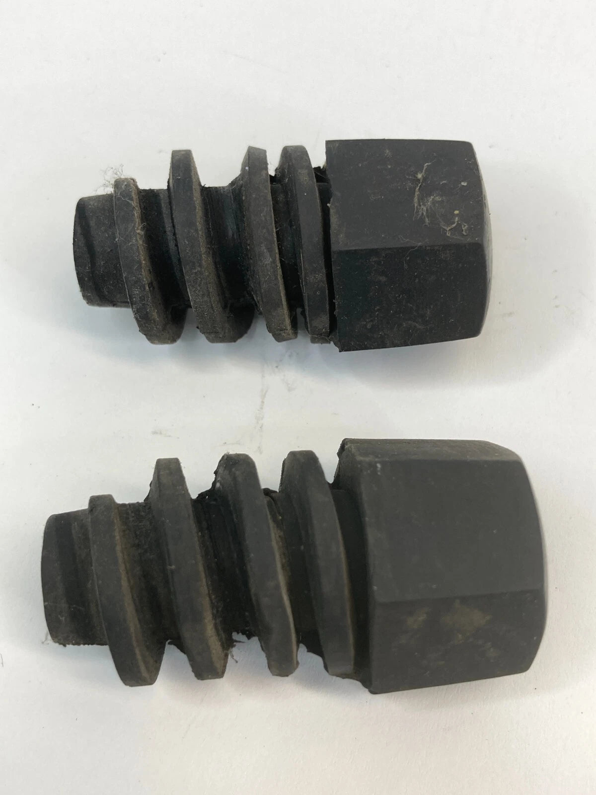 2001-2005 PONTIAC AZTEK FRONT HOOD RUBBER CUSHION STOPPER BUMPER PAIR SET OEM