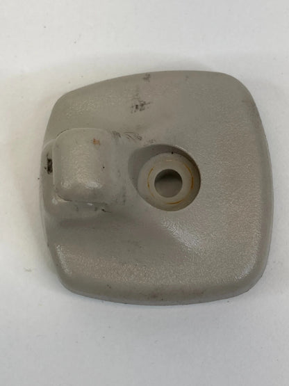 06-08 MITSUBISHI ENDEAVOR FRONT SUNVISOR SUN VISOR HOLDER SUPPORT RETAINER CLIP