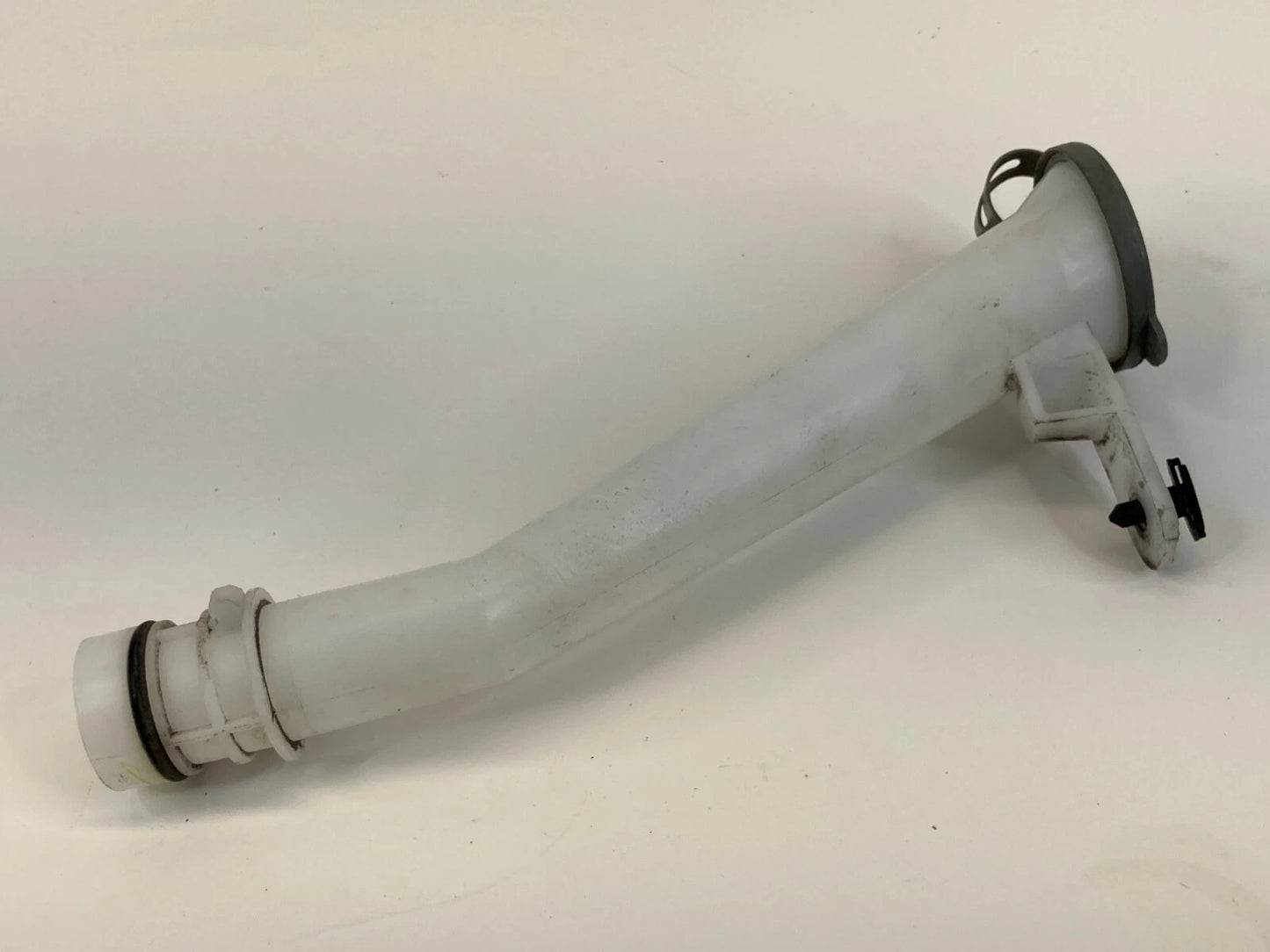 2013-2019 NISSAN SENTRA WINDSHIELD WIPER WASHER FLUID RESERVOIR PIPE FILLER TUBE