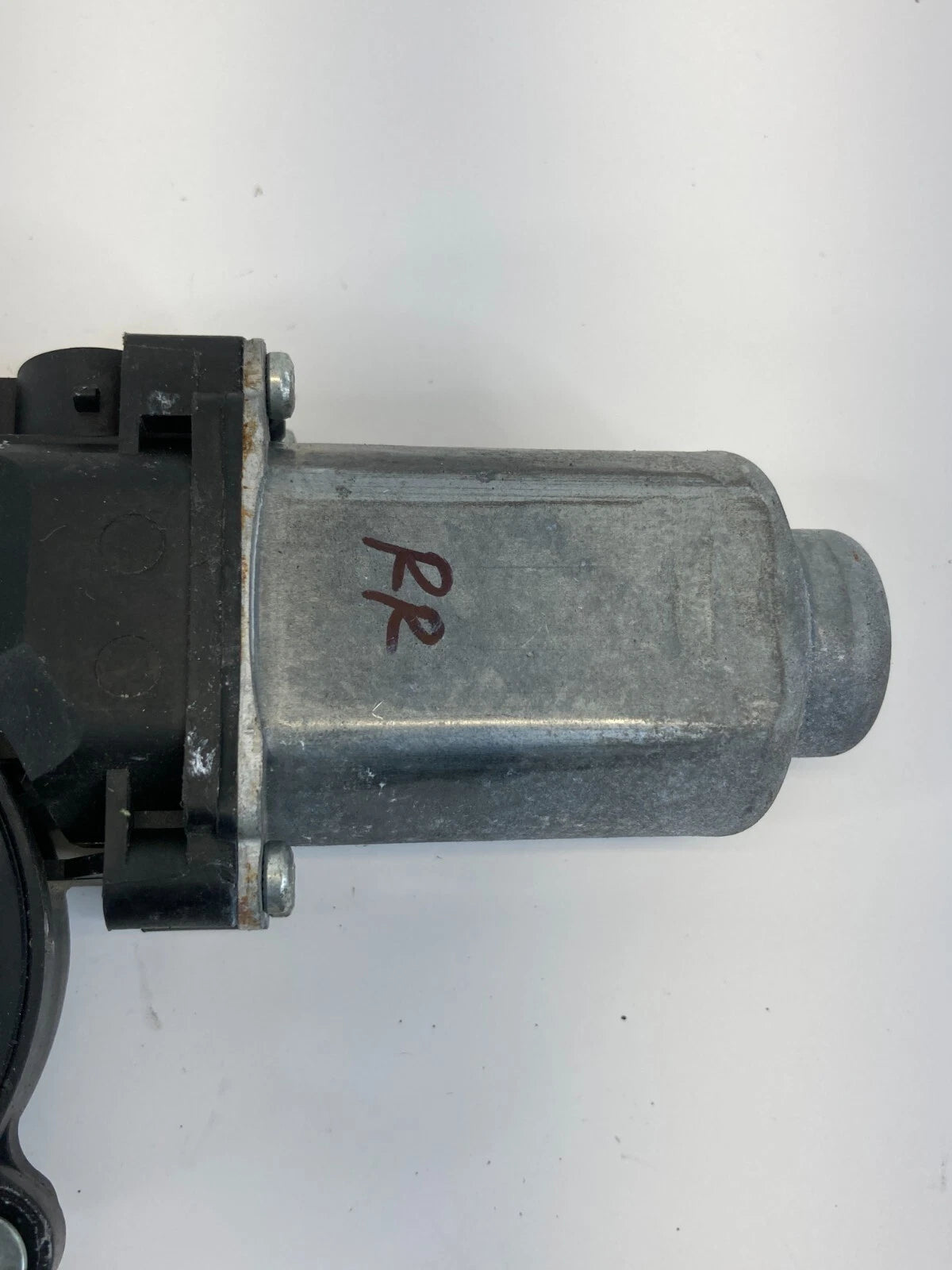 2012-2017 HYUNDAI ACCENT SEDAN REAR RIGHT BACK SIDE POWER WINDOW MOTOR OEM