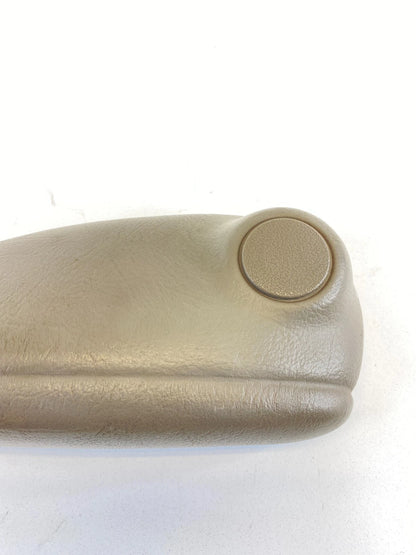 2004-2007 DODGE GRAND CARAVAN REAR RIGHT SEAT RIGHT SIDE ARMREST ARM REST 51861