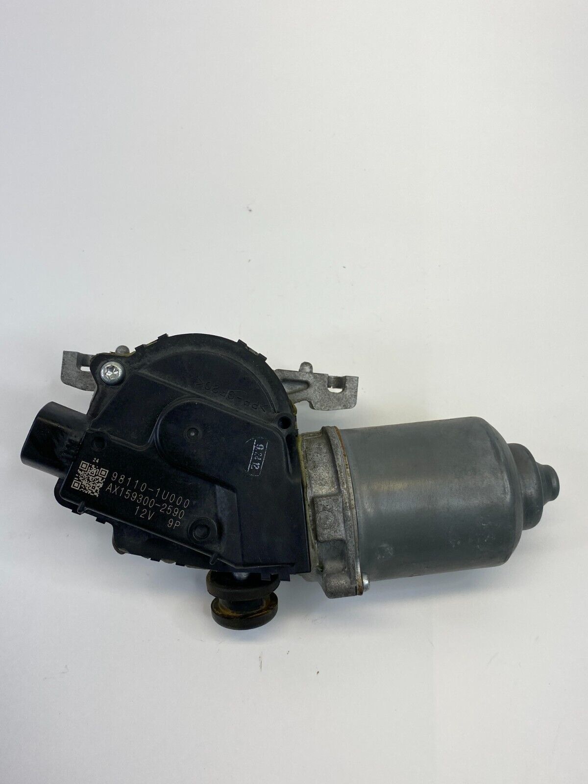 2010-2015 Hyundai Sonata Front Windshield Wiper Motor Assy 98110-1U000 OEM