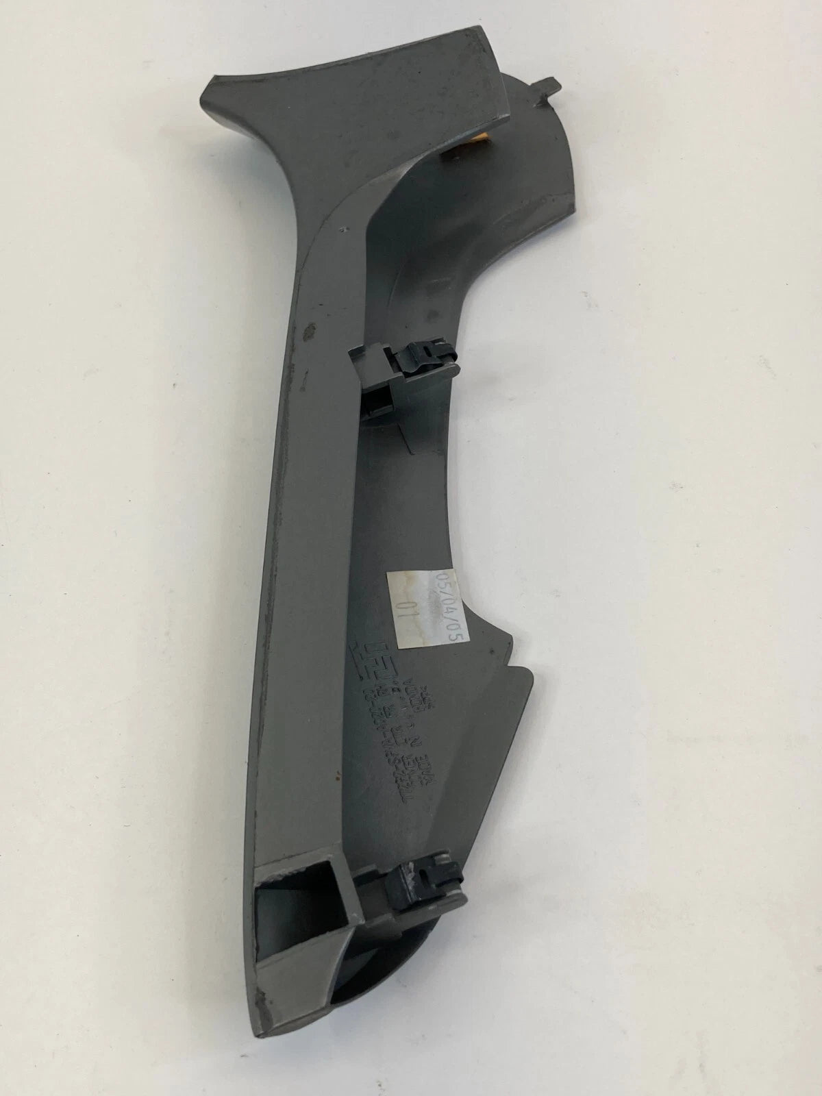 03-05 HONDA PILOT DASH LOWER RIGHT PASSENGER SIDE COVER TRIM BEZEL 77292S9VAA020