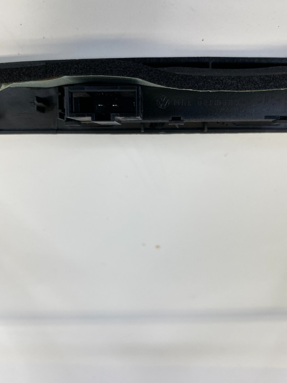 2009-2011 Volkswagen CC Center Dash Radio Panel Trim Cover Bezel Panel Set OEM