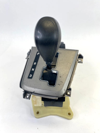 2011-2013 HYUNDAI ELANTRA AT FLOOR GEAR SHIFTER SELECTOR LEVER W/ BEZEL ASSY OEM