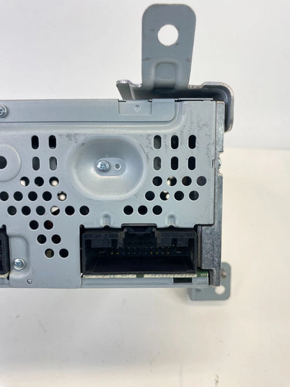 2016 2017 Ford Taurus AM/FM Radio Receiver CD Disc Player Audio DG1T-19C107-LD