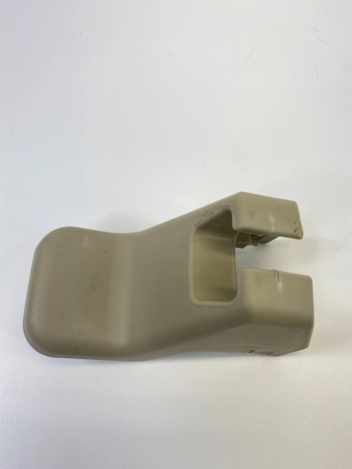 04-08 TOYOTA SOLARA FRONT RIGHT OUTER LEFT SIDE SEAT TRACK END COVER CAP TRIM