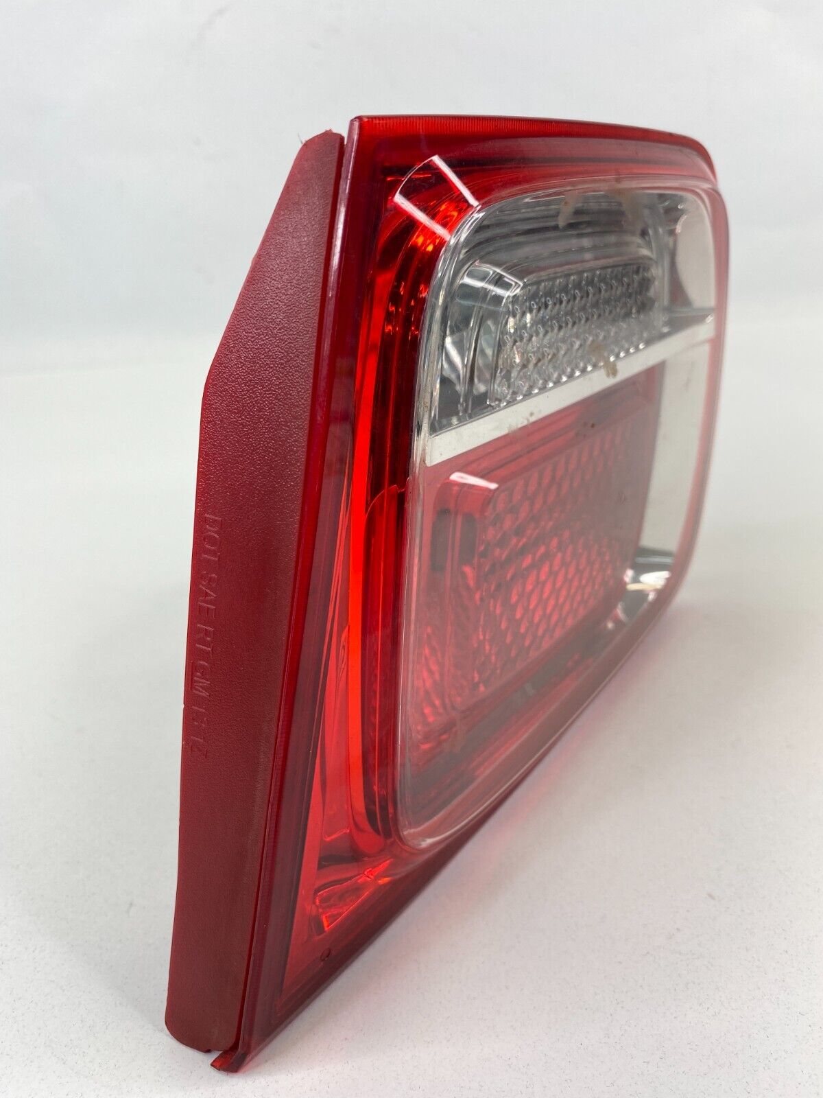 2013-2015 Chevy Malibu Sedan Right Passenger Tail Light Inner Taillight 22907312