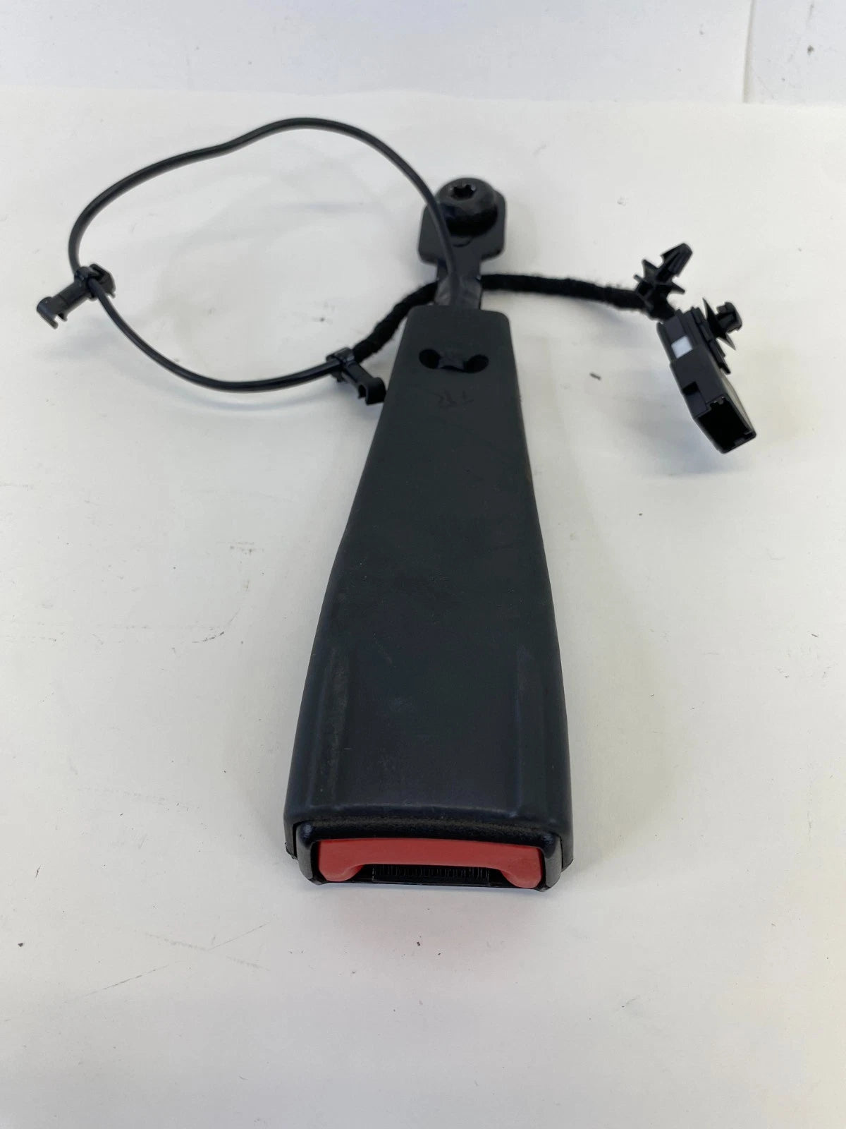 2011-2016 CHEVROLET CRUZE FRONT RIGHT SIDE SEAT BELT BUCKLE 618680800 OEM