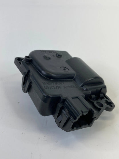 2009-2014 VOLKSWAGEN ROUTAN HVAC A/C HEATER BLEND DOOR ACTUATOR M8679001 OEM