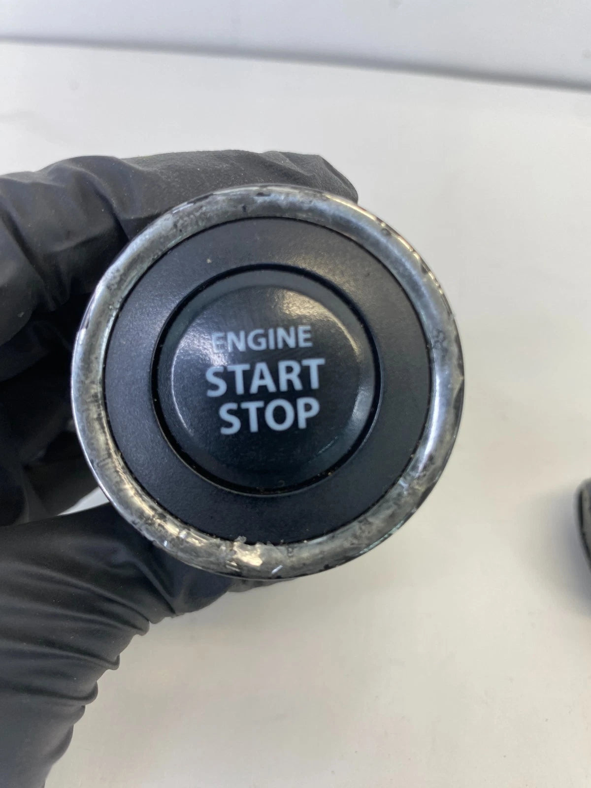 2010-2013 SUZUKI KIZASHI PUSH START STOP ENGINE IGNITION SWITCH OEM 37290-57L00