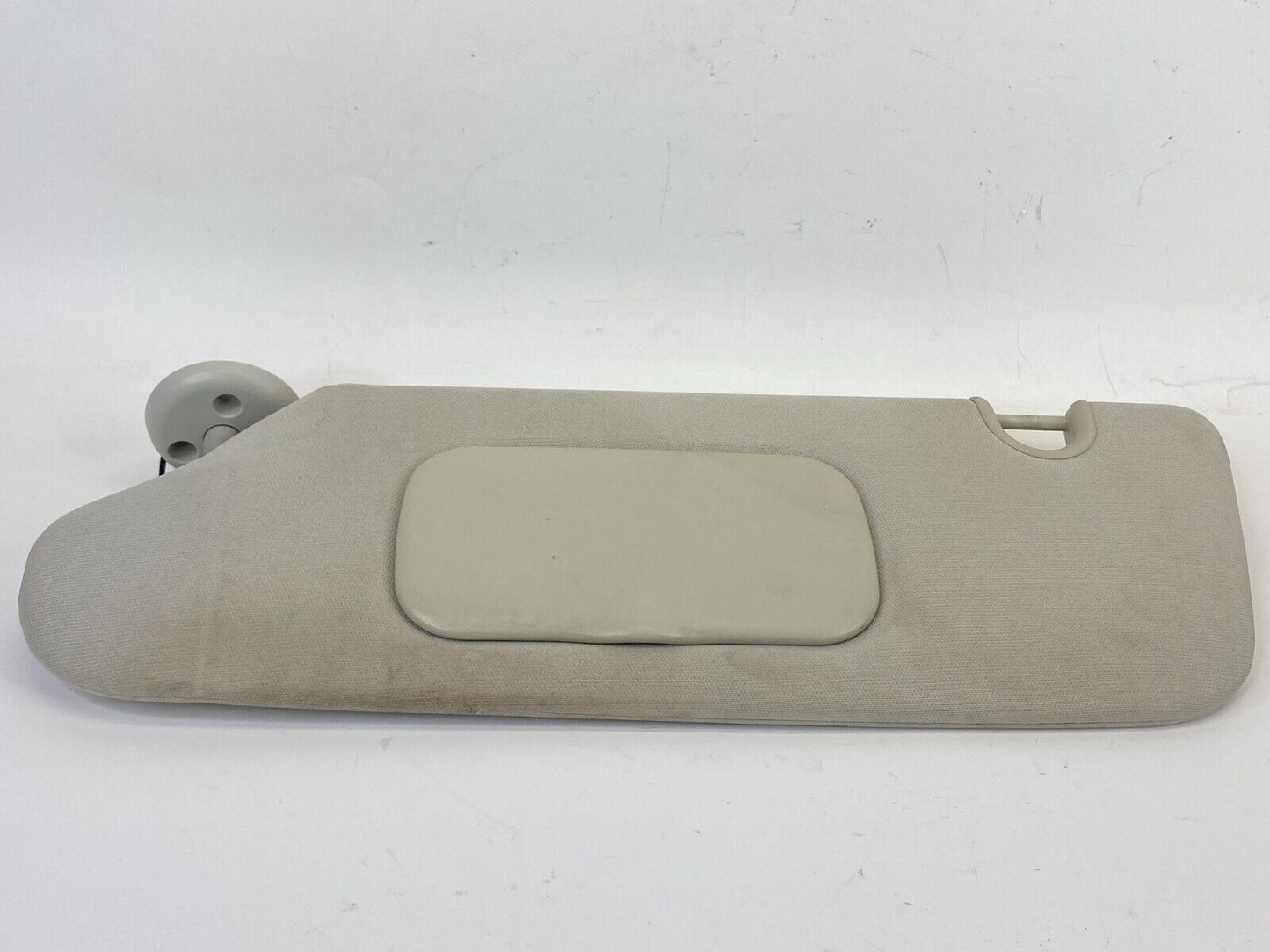 08-10 Chrysler Town & Country Left Side Sunvisor Sun Visor W/ Mirror & Light