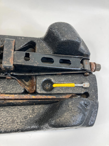 04-07 GRAND PRIX LACROSSE EMERGENCY SPARE TIRE JACK & TOOL LUG WRENCH 22722565