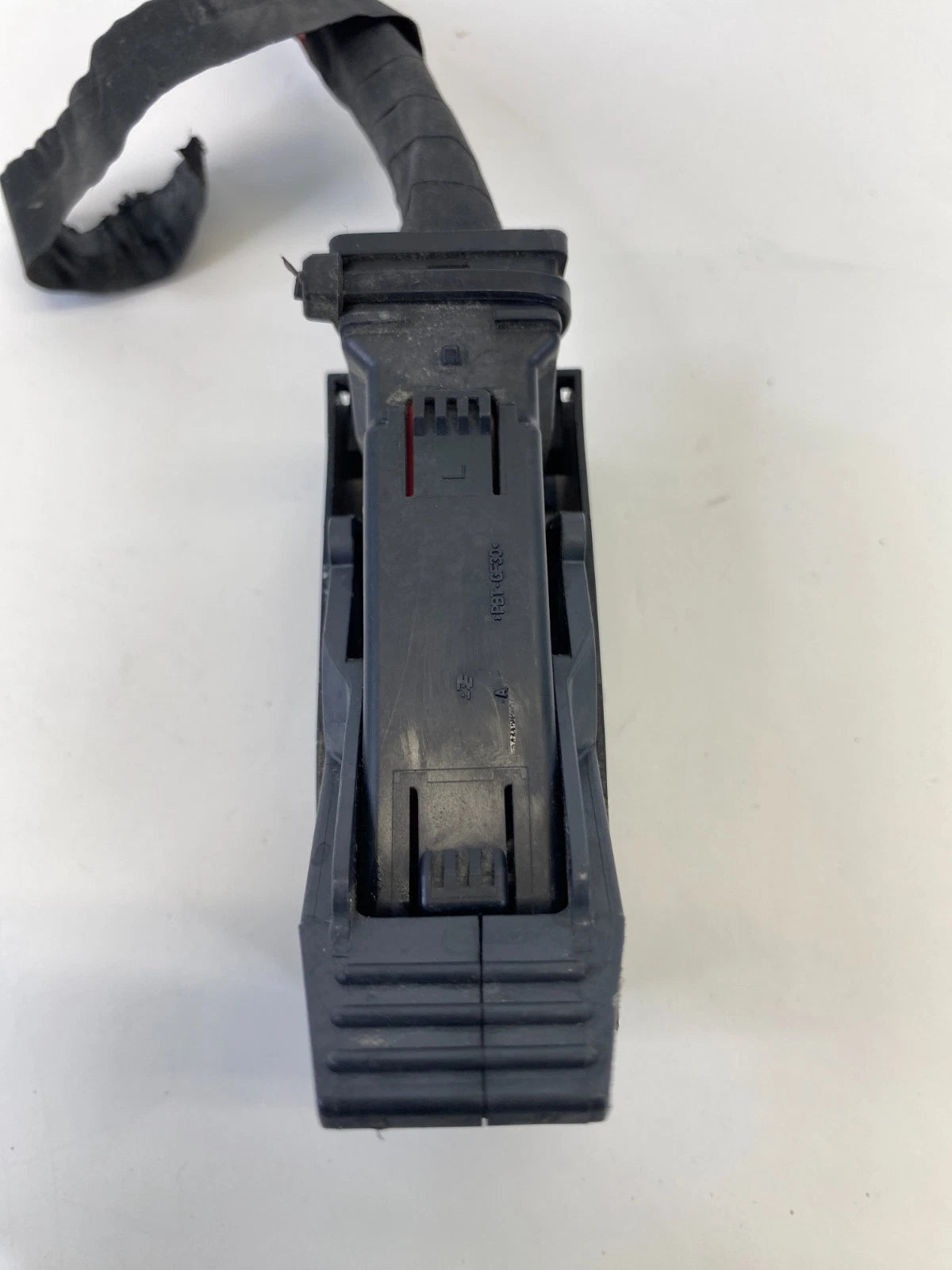 2012-2017 KIA RIO ANTI-LOCK BRAKE PUMP MODULE CONNECTOR HARNESS WIRE PLUG OEM