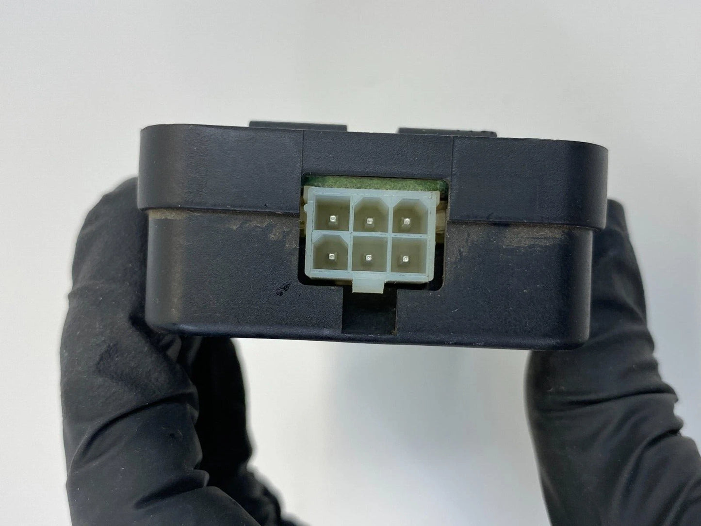 2000-2006 TOYOTA TUNDRA GLASS BREAKAGE SENSOR MODULE UNIT 08192-00970 OEM