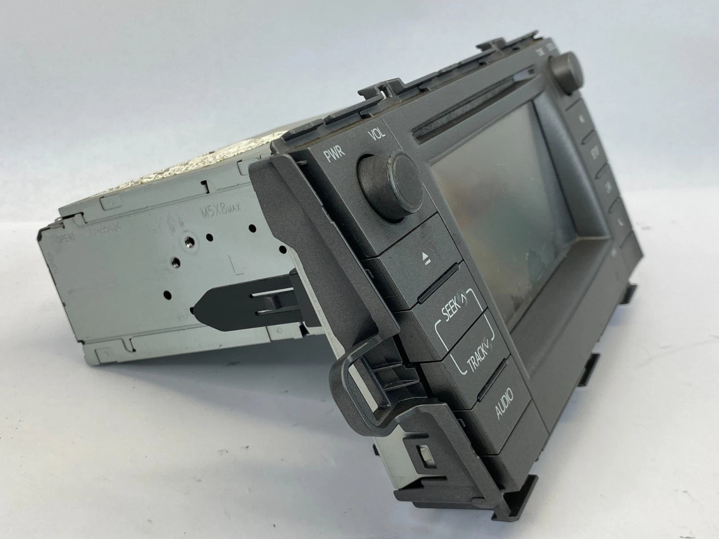 2012-2015 TOYOTA PRIUS RADIO STEREO RECEIVER SCREEN DISPLAY 86140-47050 OEM