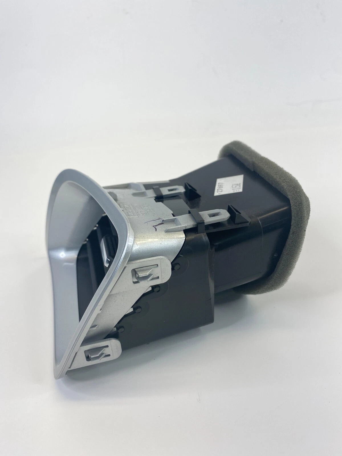 2010-2017 CHEVROLET EQUINOX DASH LEFT DRIVER SIDE AIR VENT GRILLE 20862307 OEM