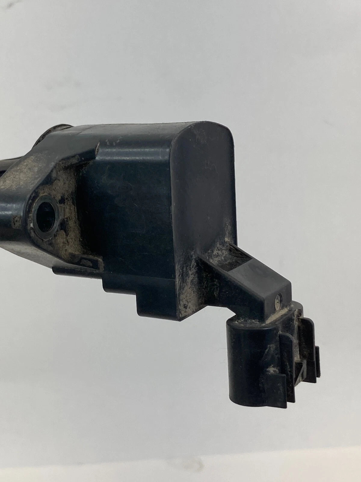 06-10 CHEVROLET COBALT 2.2L L4 AT ENGINE IGNITION COIL IGNITOR 12578224 OEM