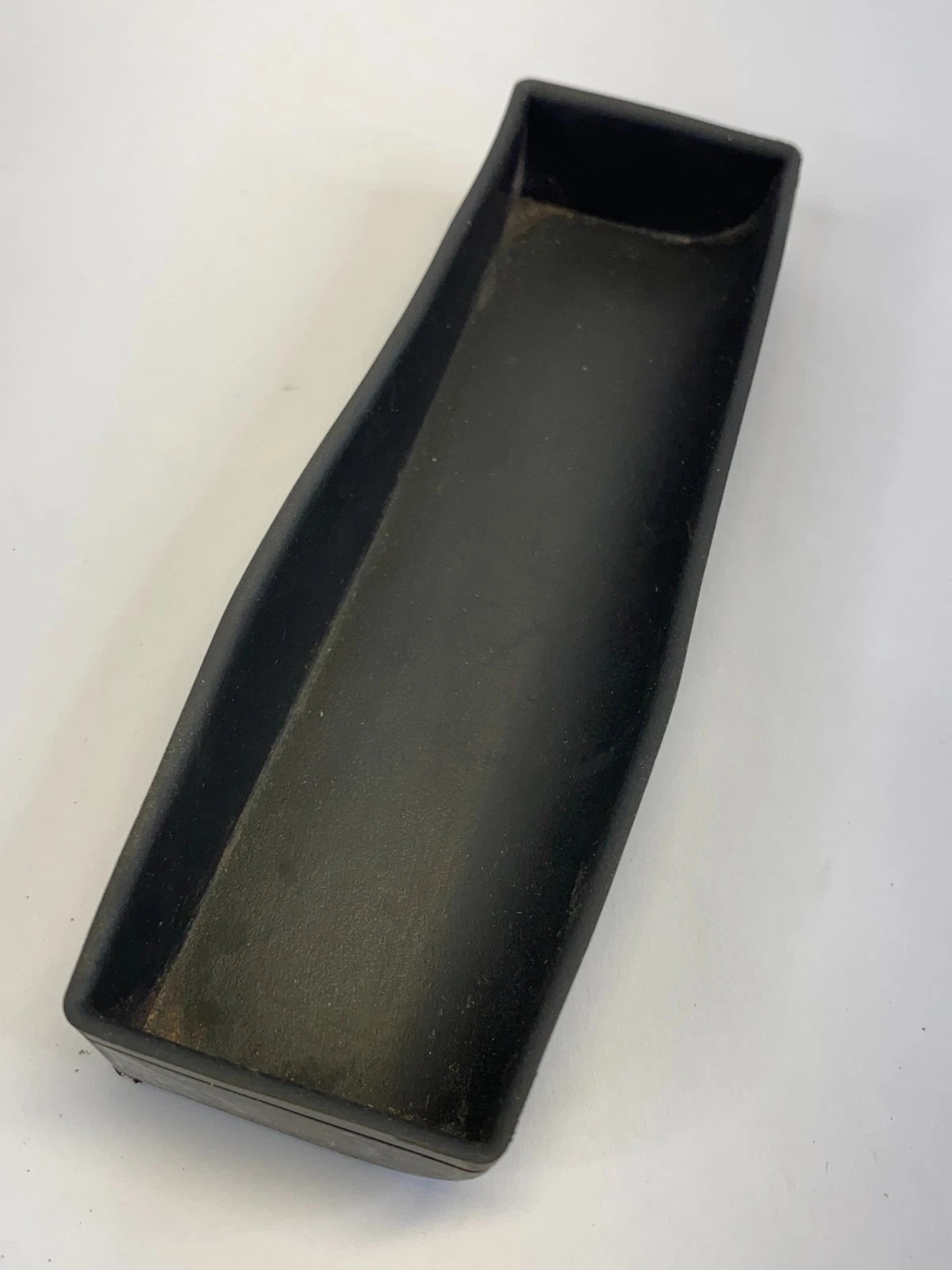 2002-2009 CHEVROLET TRAILBLAZER CENTER CONSOLE RUBBER MAT INSERT LINER OEM