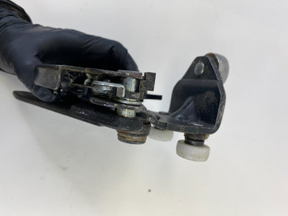 05 06 07 08 09 10 Honda Odyssey Rear Door Left Lower Sliding Hinge Roller OEM
