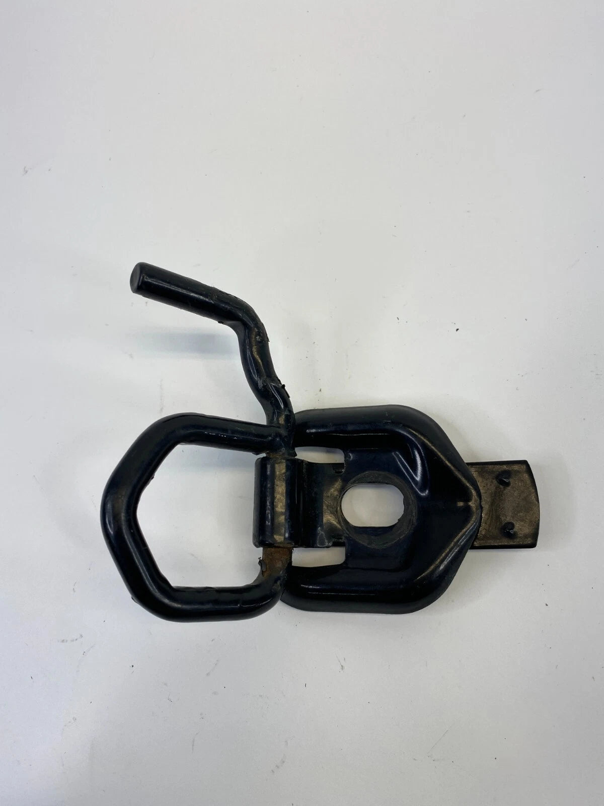 2002-2013 CHEVROLET AVALANCHE 1500 PICKUP BOX BED CARGO HOOK STRAP TIE DOWN ASSY