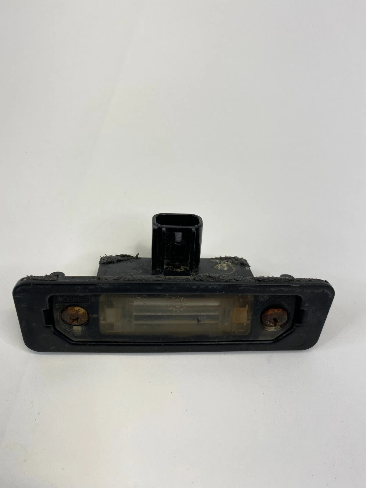 2006-2012 FORD FUSION REAR TRUNK LICENSE PLATE LIGHT LAMP ASSEMBLY 6E53-13543-AA