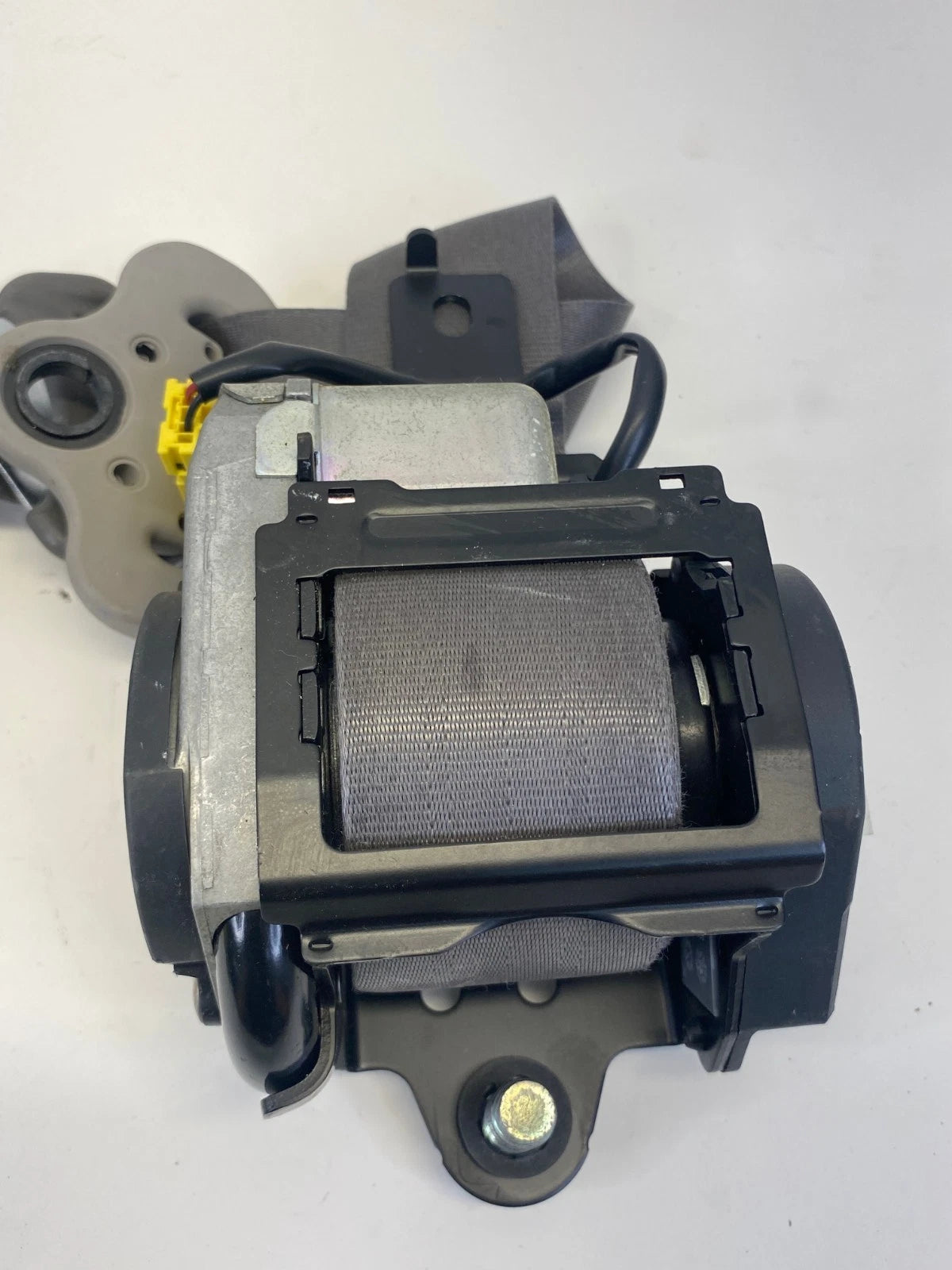 2007-2011 HONDA CR-V FRONT RIGHT SEAT BELT RETRACTOR ASSEMBLY OEM 608200402A