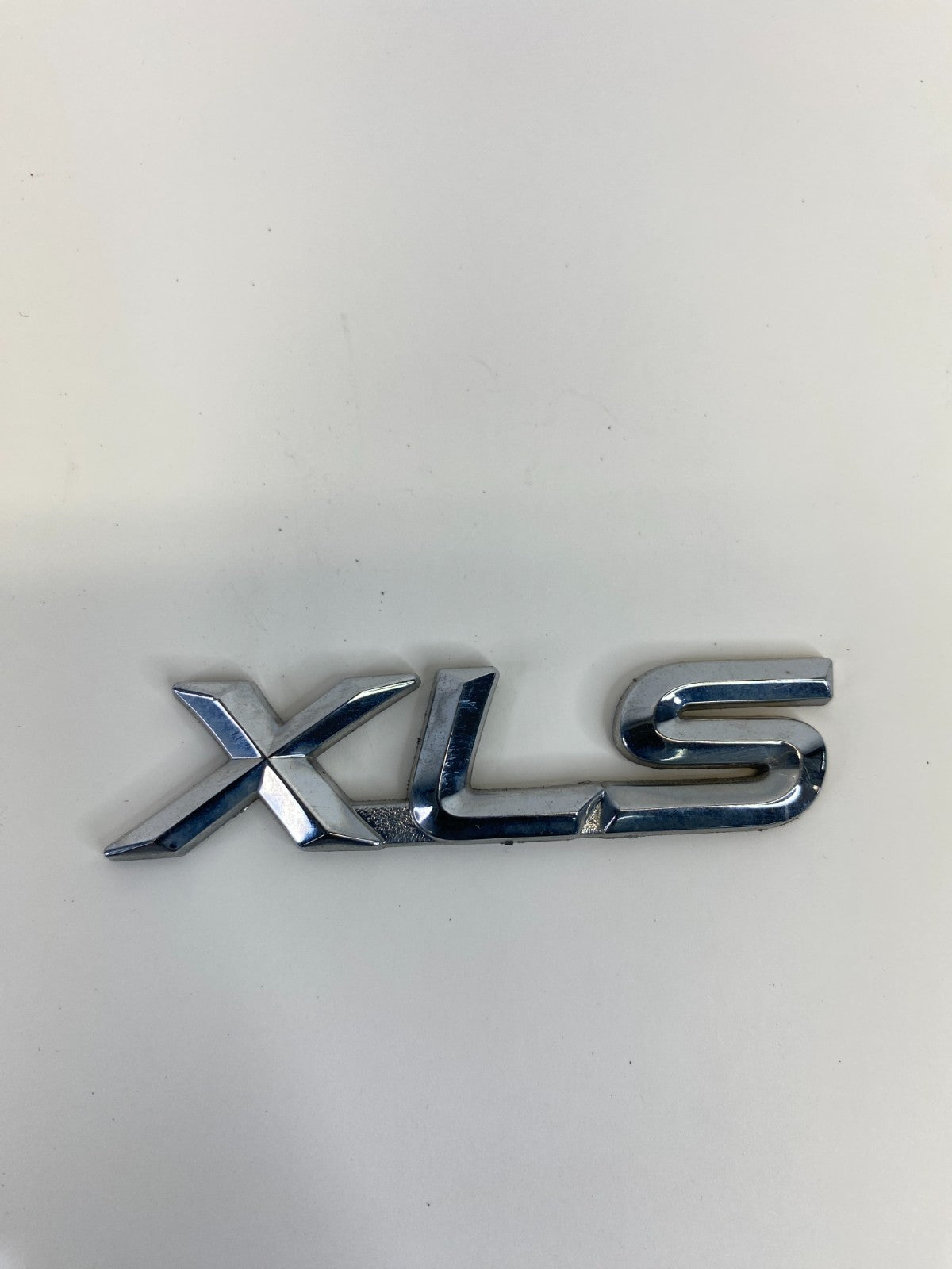 2000-2004 Toyota Avalon XLS Rear Trunk Lid Emblem Logo Nameplate Set OEM