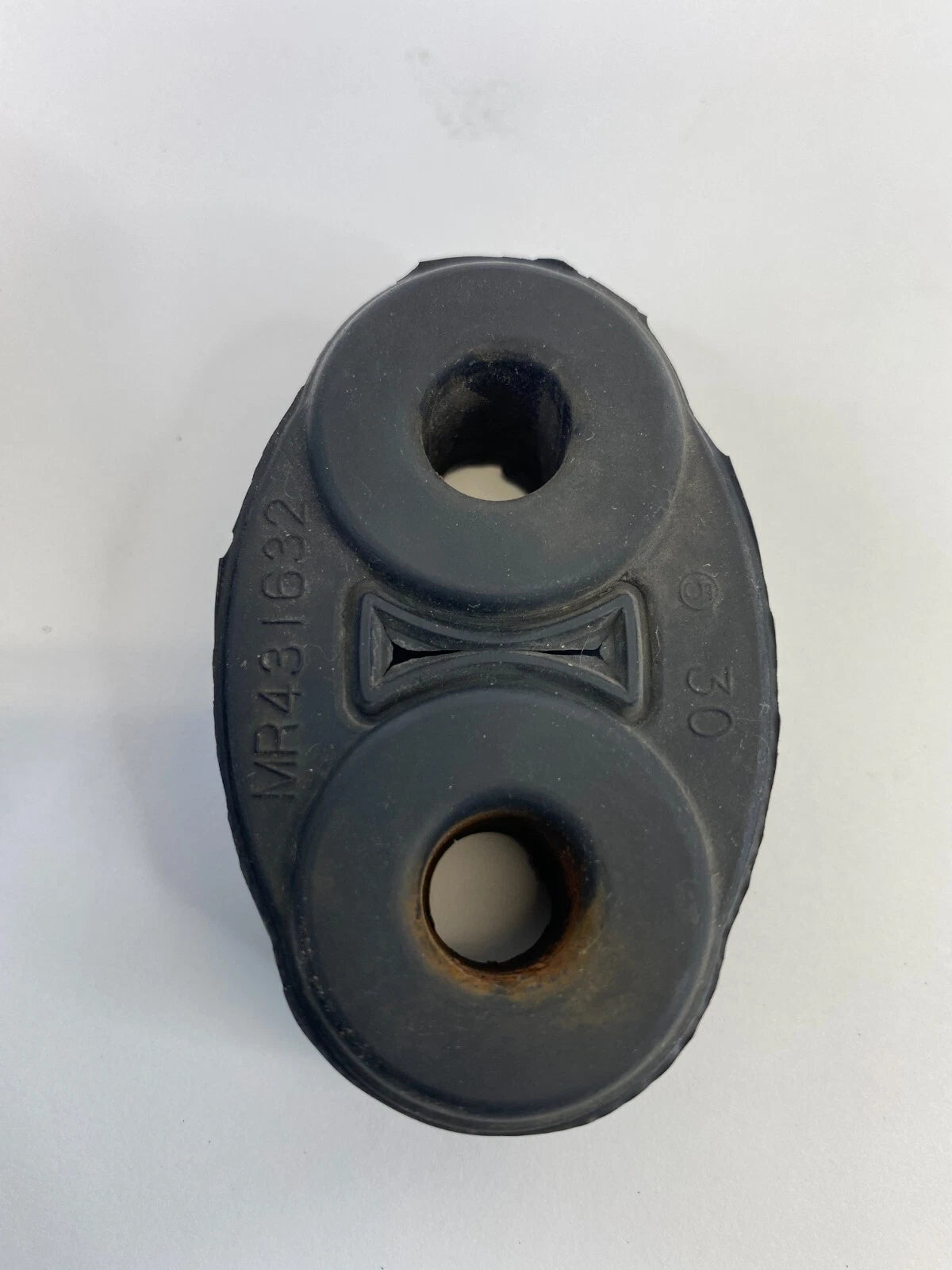 2008-2015 MITSUBISHI LANCER EXHAUST INTER-COOLER HANGER RUBBER MOUNT MR431632