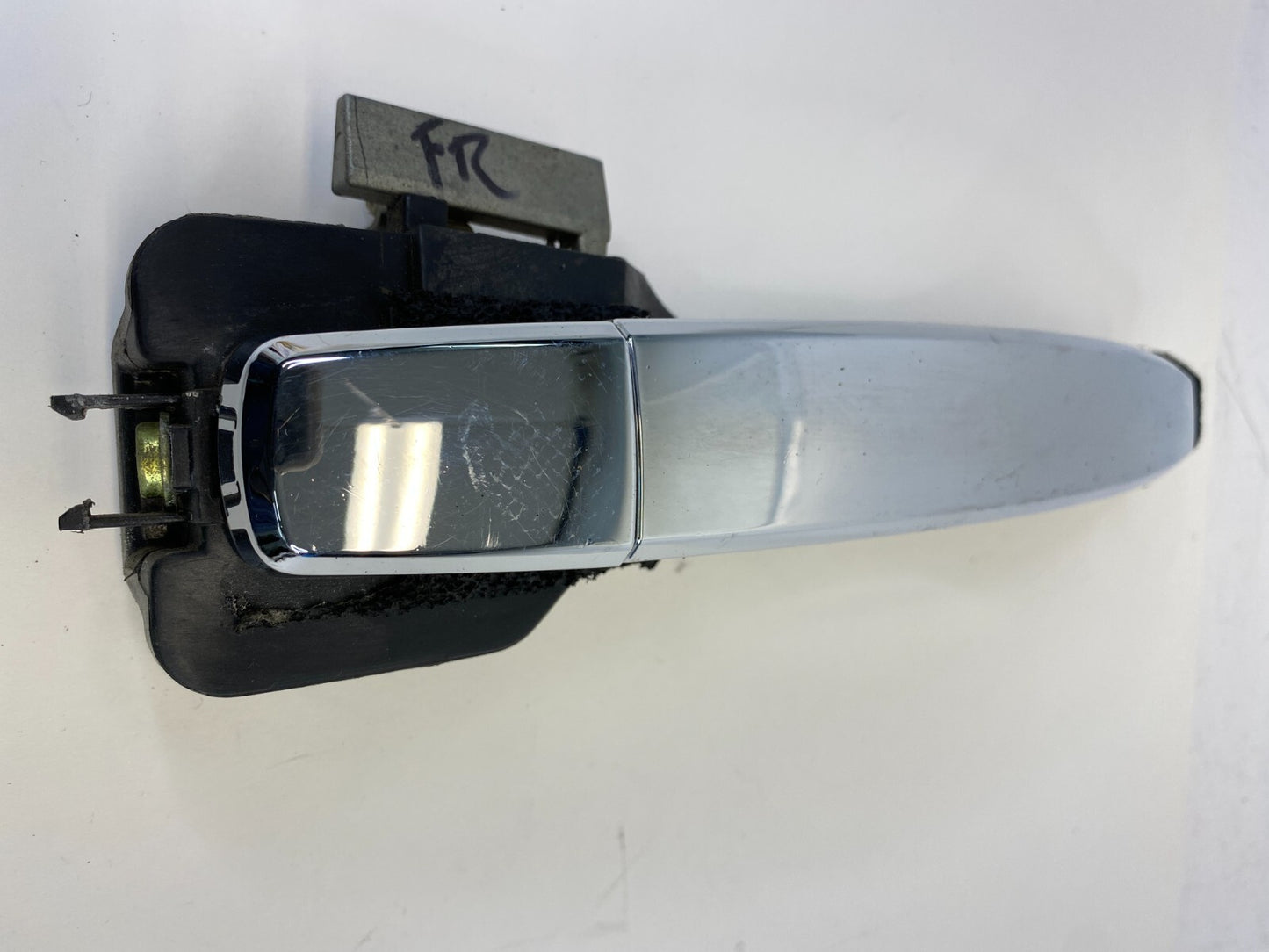 2008 2009 2010 Saturn Vue Front Right Passenger Exterior Outside Door Handle OEM