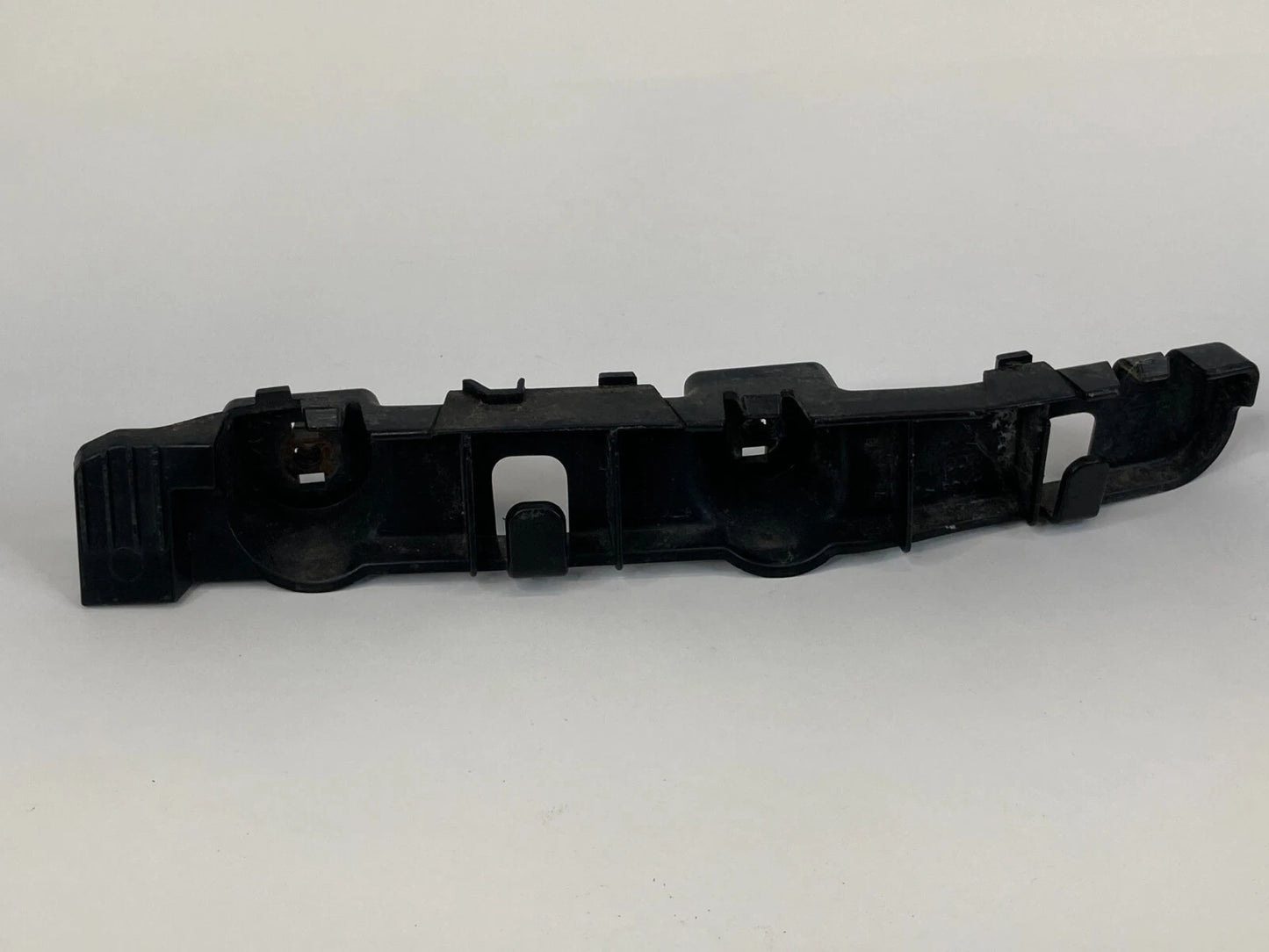 07-12 NISSAN ALTIMA SEDAN FRONT LEFT SIDE BUMPER BRACKET 62221-JA000 OEM