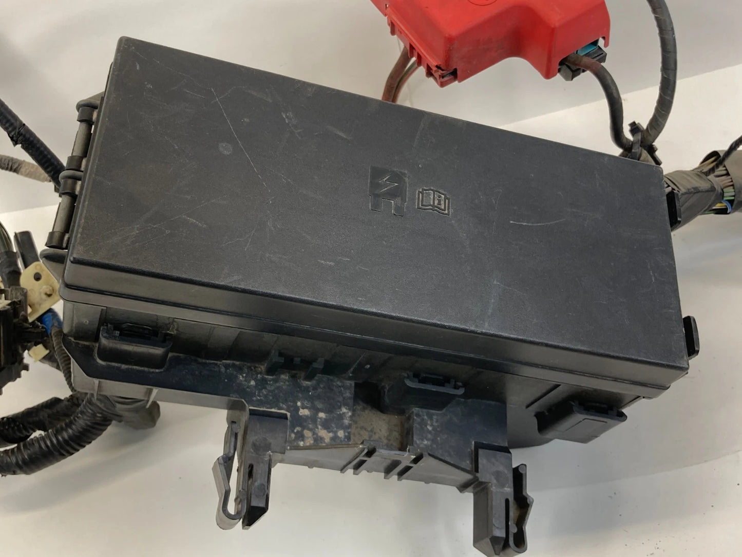 11-15 EXPLORER INTERCEPTOR UTILITY 3.7L ENGINE FUSE RELAY BOX BLOCK MODULE ASSY