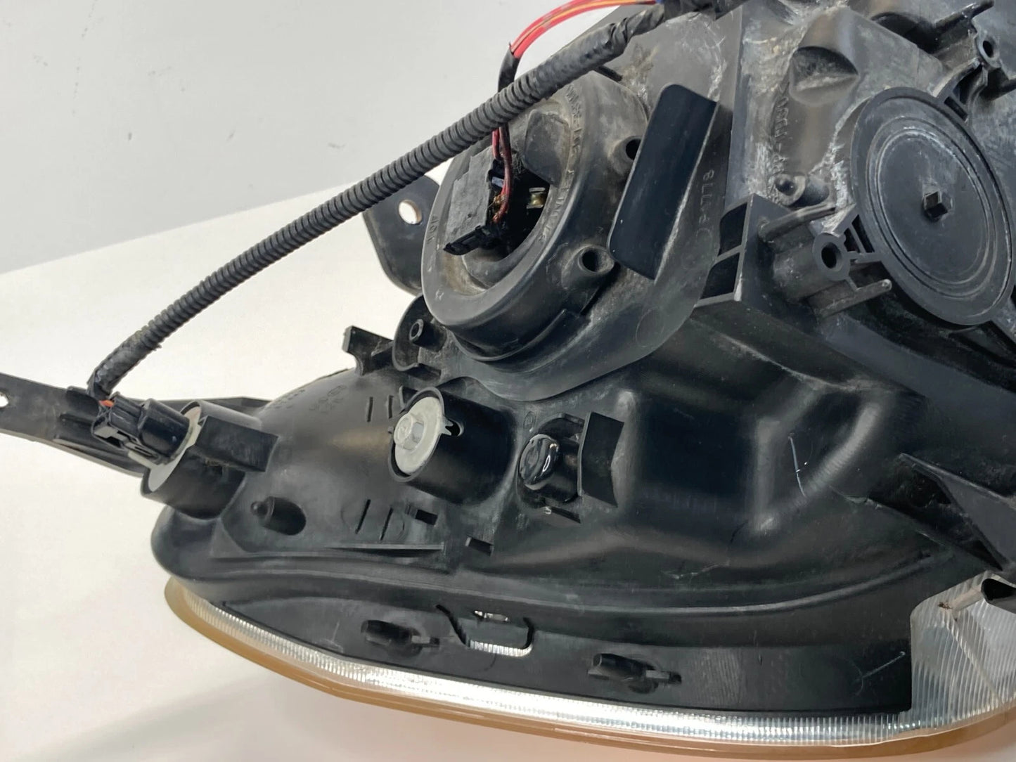 2002-2004 HONDA CR-V FRONT LEFT DRIVER SIDE HEADLIGHT HEADLAMP ASSEMBLY OEM