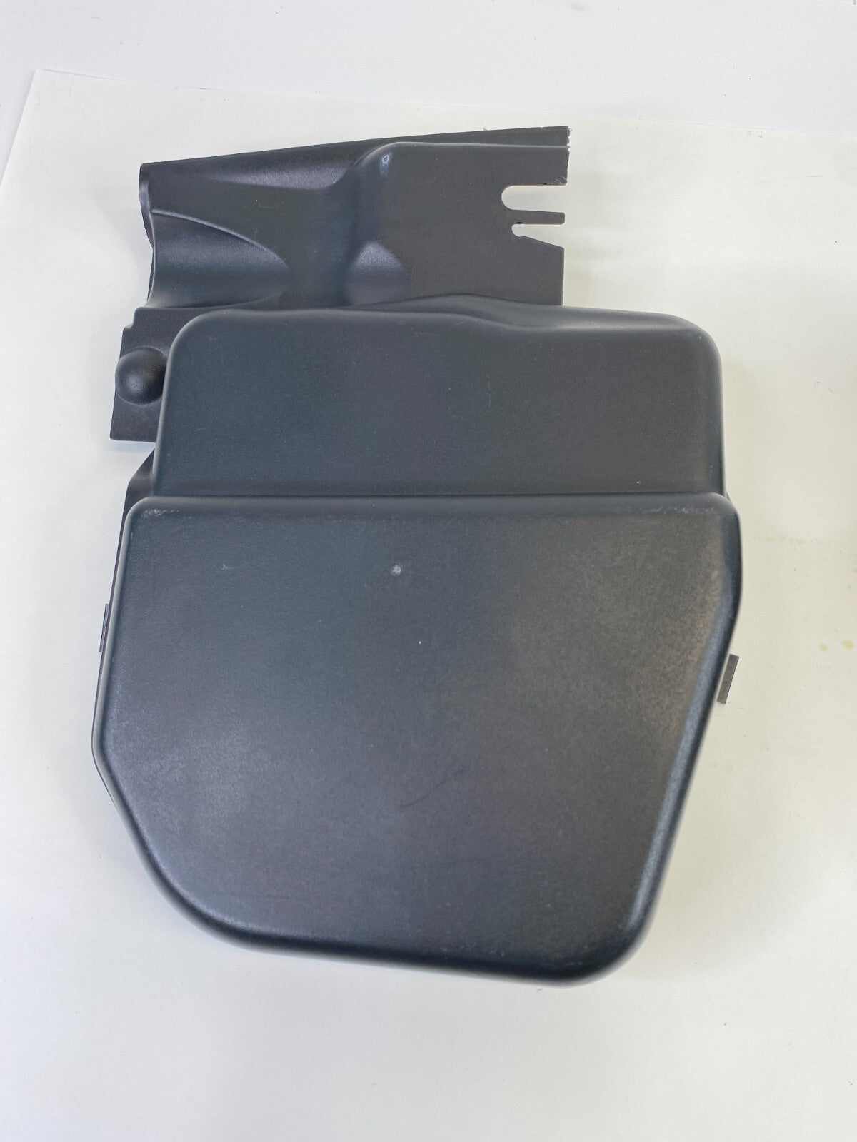 2006 BMW 330xi Left & Right Side Cowl Cabin Air Duct Housing Cover 64316925018