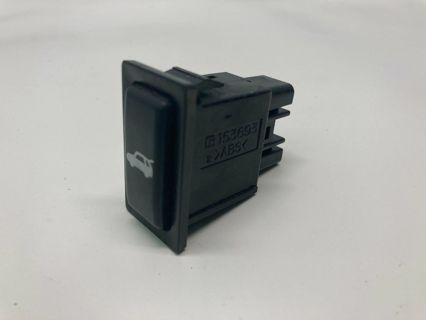 03 04 05 06 07 08 PONTIAC VIBE TRUNK RELEASE OPENER SWITCH BUTTON 153693 OEM
