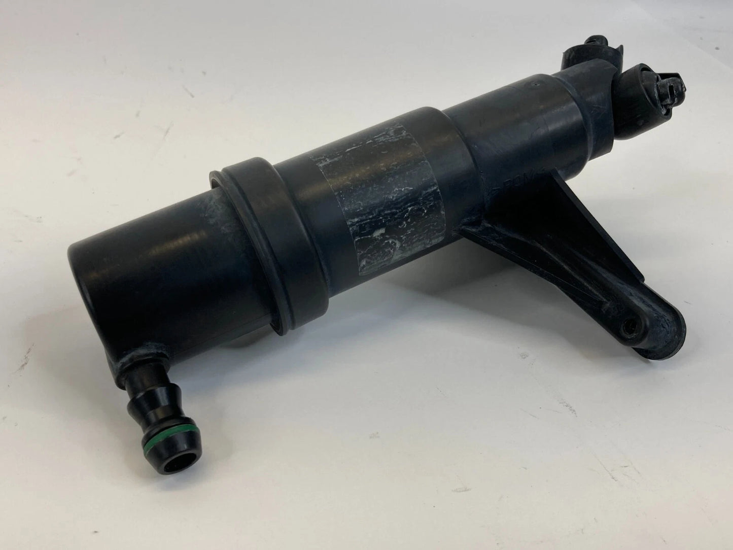 04-07 BMW 530I 525I 06-10 BMW 550I LEFT HEADLIGHT HEADLAMP WASHER NOZZLE OEM