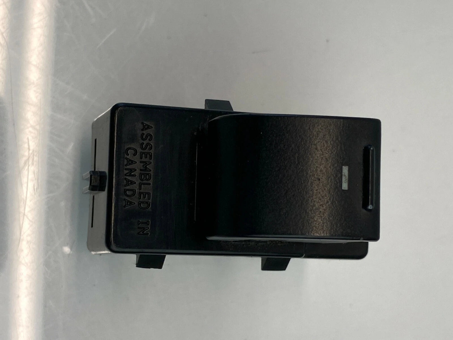 05-07 FORD FIVE HUNDRED FRONT RIGHT SIDE WINDOW CONTROL SWITCH 6F9T-14529-BA3