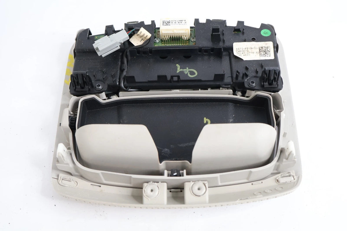 2013-2016 FORD FUSION OVERHEAD CONSOLE DOME MAP LIGHT DS73-F519A58-CAH3DY0 OEM