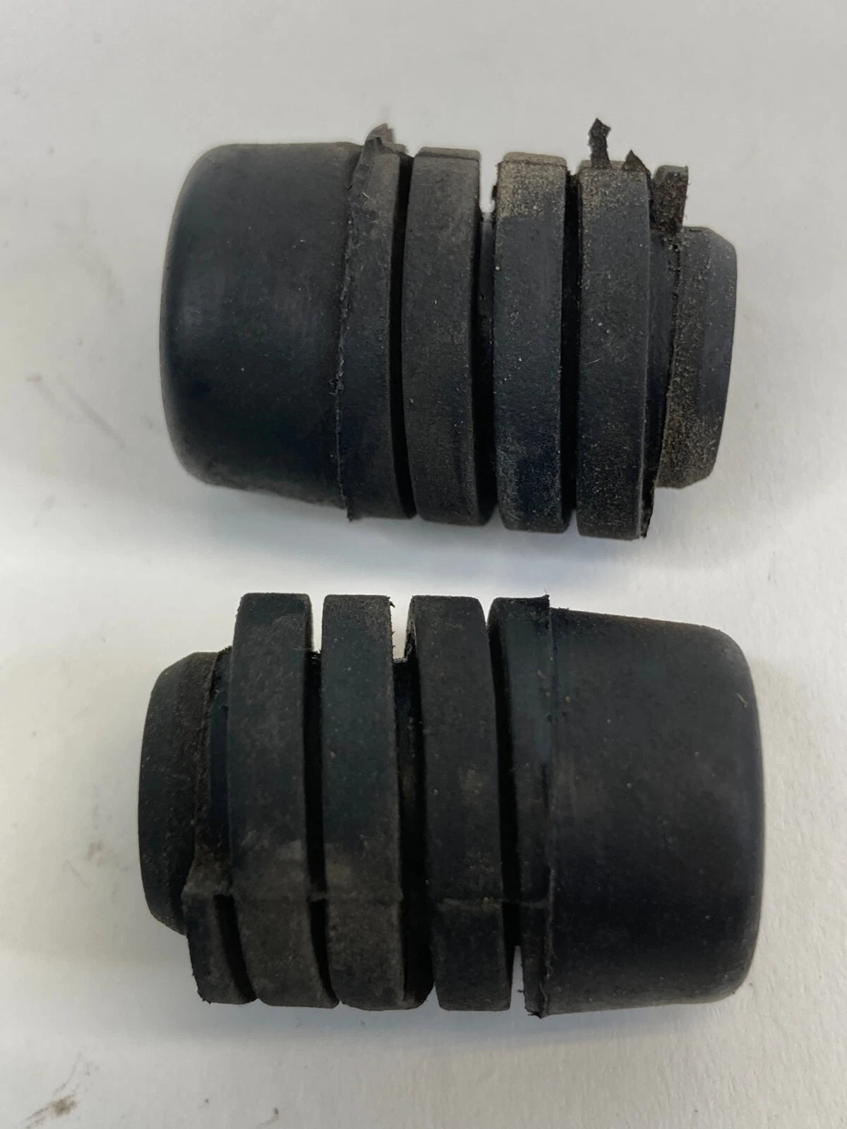 2004-2008 ACURA TL FRONT HOOD RUBBER CUSHION STOPPER BUMPER PAIR SET OEM