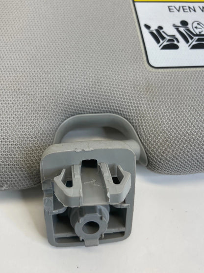 2016-2020 KIA SORENTO RIGHT PASSENGER SIDE SUN VISOR GRAY SUNVISOR W/ MIRROR OEM