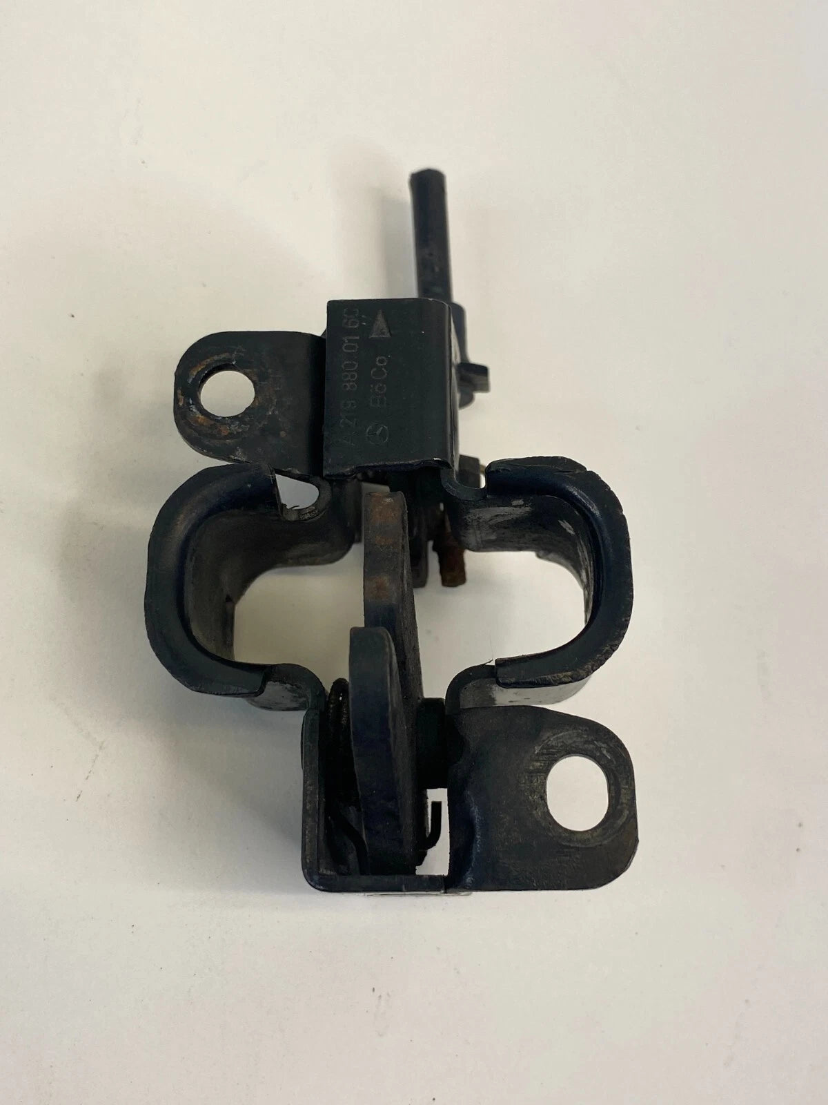 03-09 MERCEDES BENZ E320 LEFT OR RIGHT HOOD LOCK LATCH STRIKER A2198800160 OEM